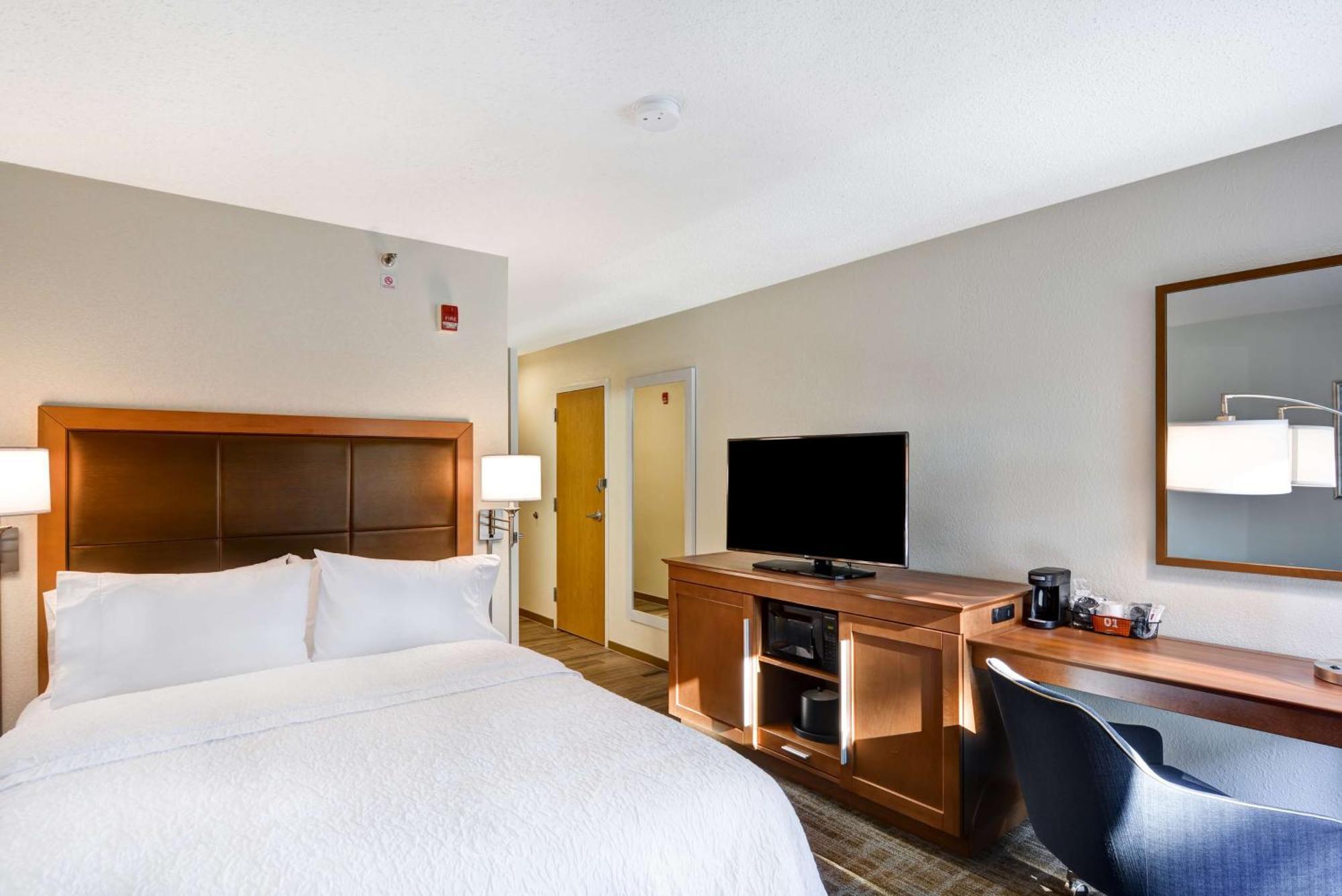 Hampton Inn Memphis Poplar Exteriör bild