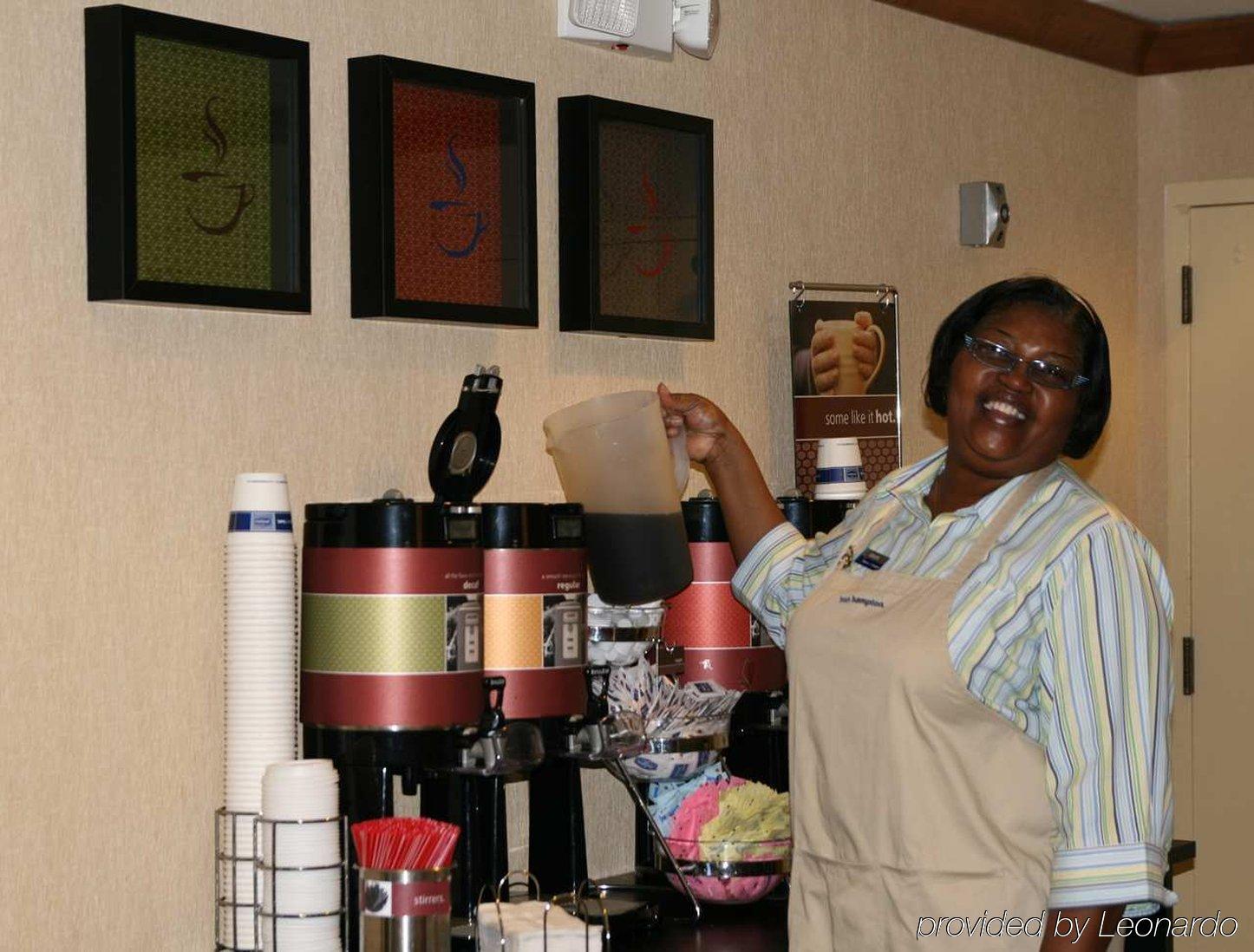 Hampton Inn Memphis Poplar Restaurang bild